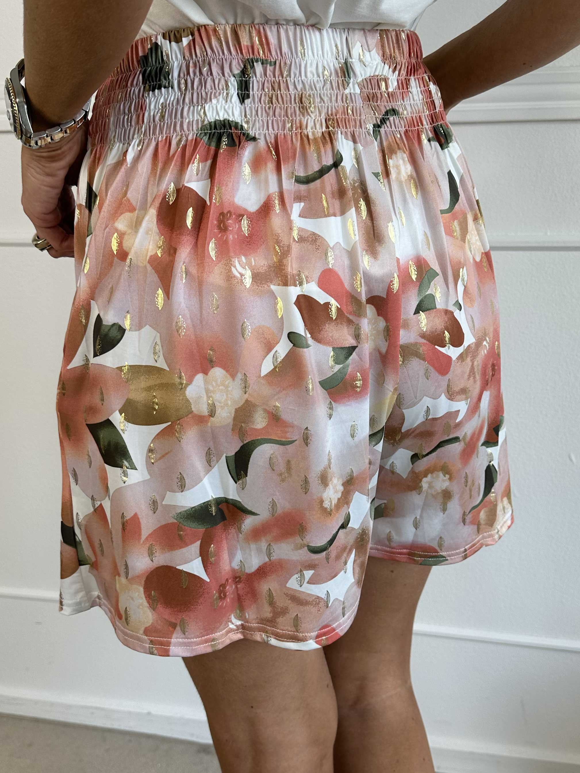 Pams Sweet Flower Shorts - Shorts i elastisk stof med elastikkant